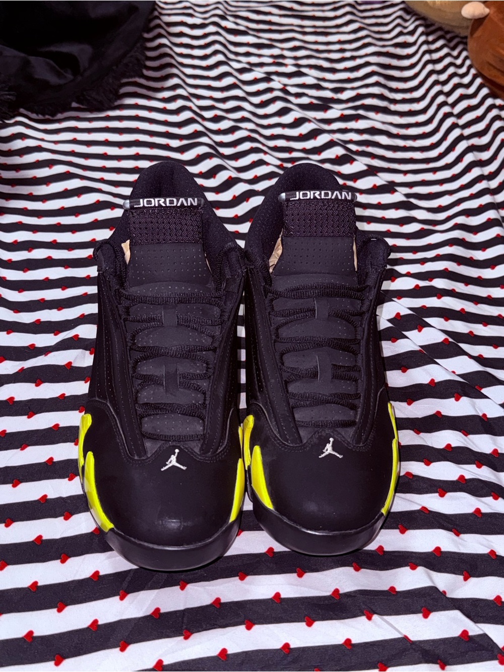 Jordan Men's Black and Neon Yellow Basketball Sneakers